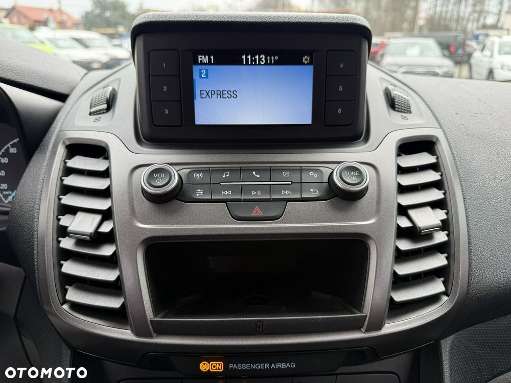 Ford Transit Connect - 25