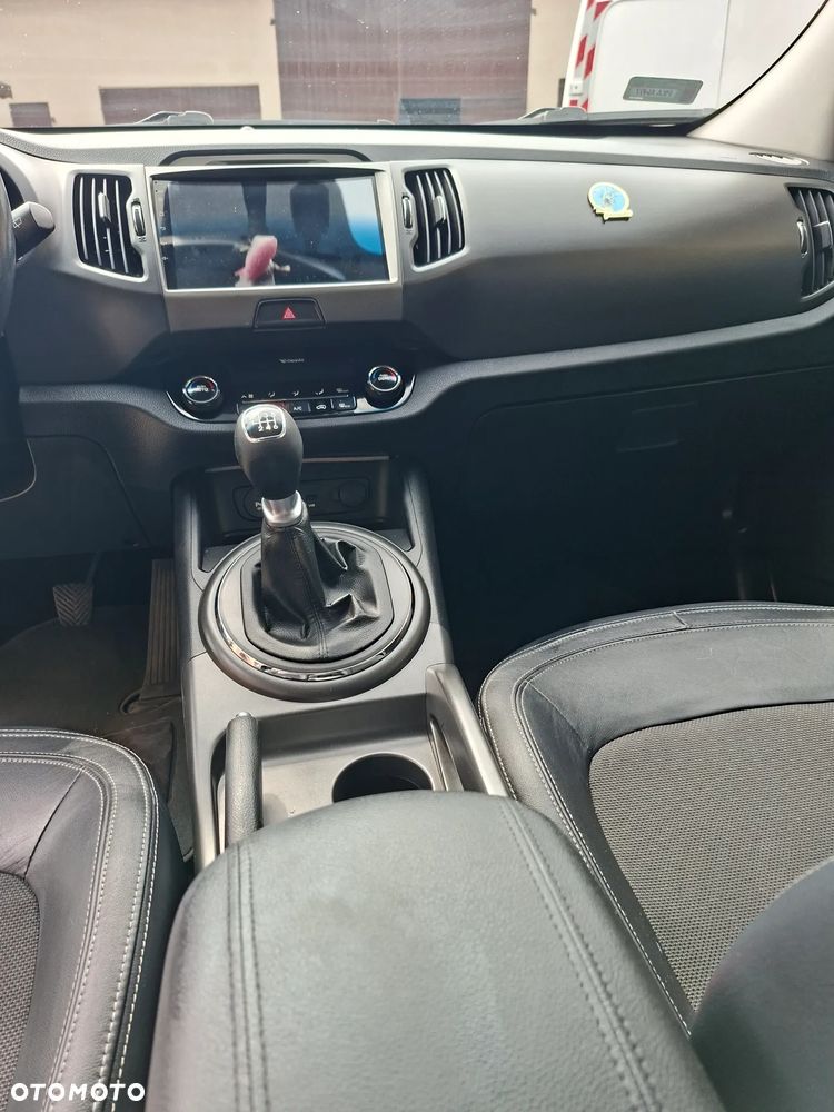 Kia Sportage 2.0 CRDI L - 10