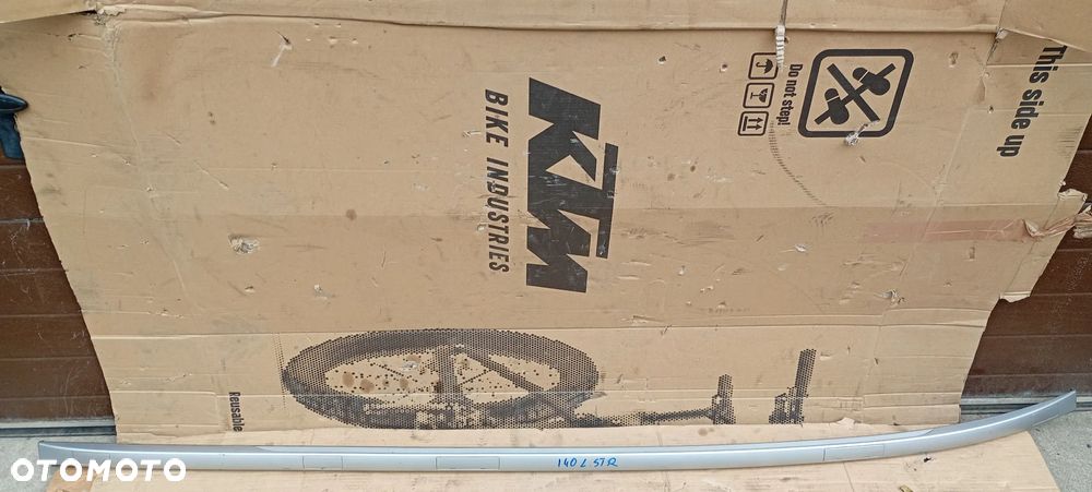 Reling dachowy lewy Hyundai i40 87230-3Z000 - 2