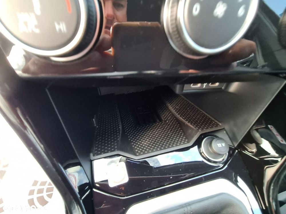 Volkswagen T-Roc 1.5 TSI R-Line - 21