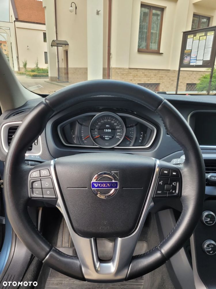 Volvo V40 T4 Momentum - 12