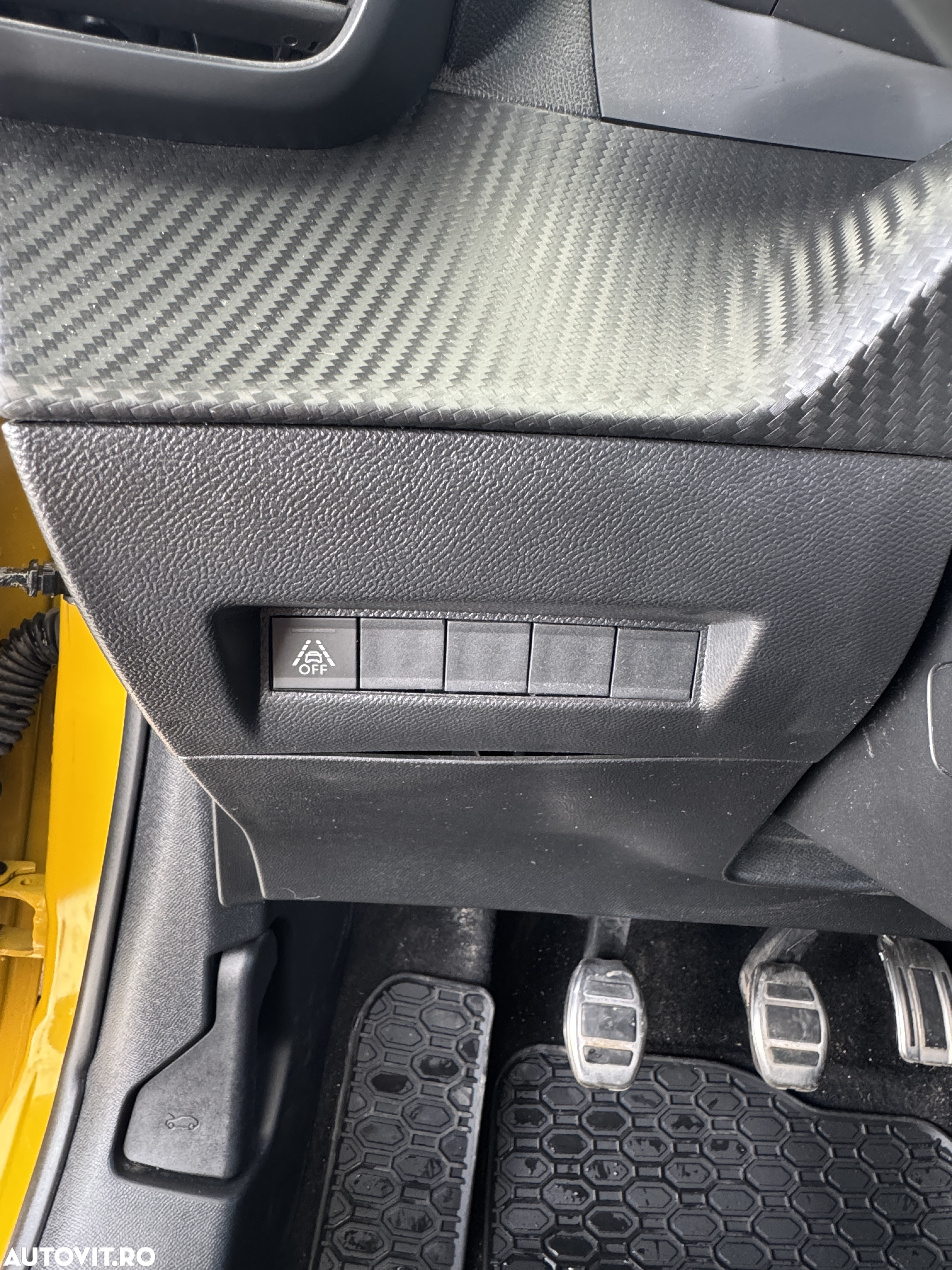 Peugeot 208 PureTech 100 GT Pack - 11
