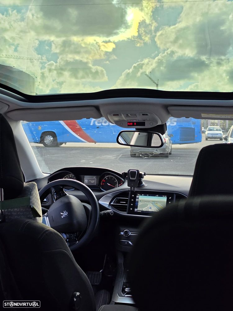 Peugeot 308 SW PureTech 130 EAT6 Stop & Start Allure - 11