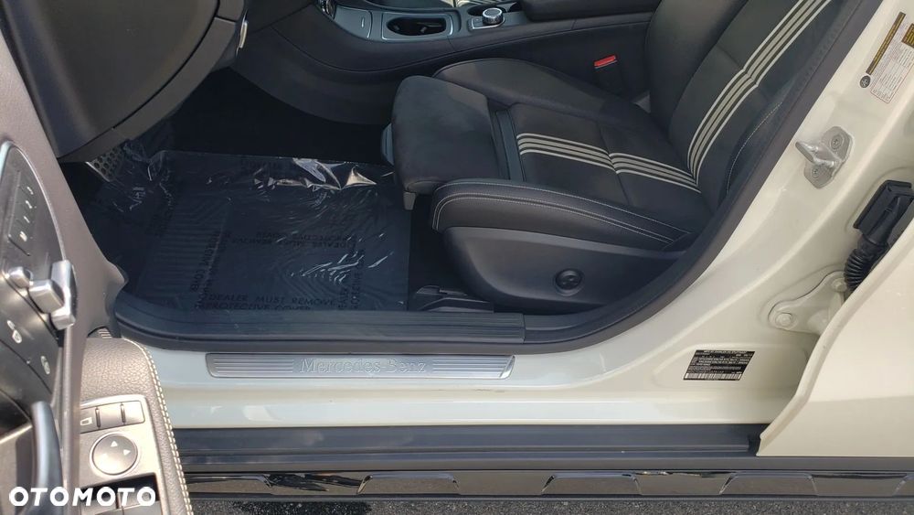 Mercedes-Benz GLA 250 7G-DCT Peak Edition - 27