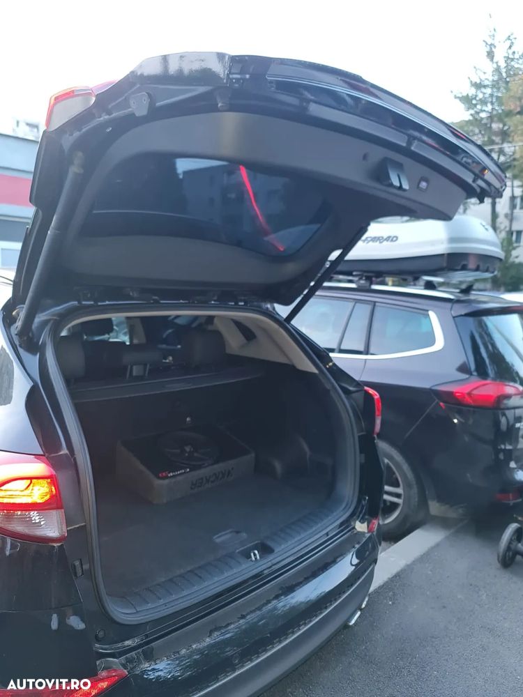 Hyundai Tucson - 2