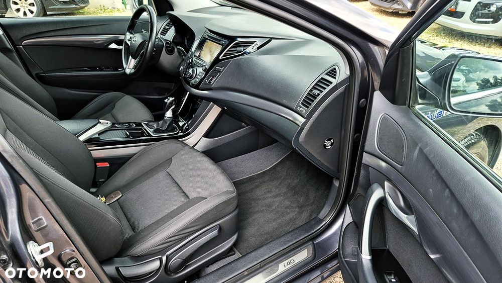 Hyundai i40 1.6 GDI Comfort + - 35