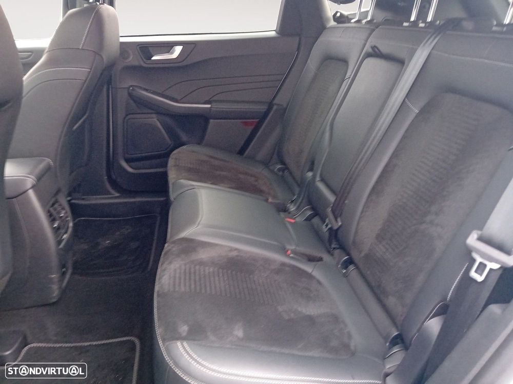 Ford Kuga 2.5 PHEV Active — fotografia 13