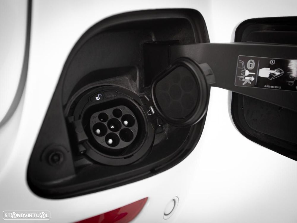 Mercedes-Benz E 300 de 9G-TRONIC - 15