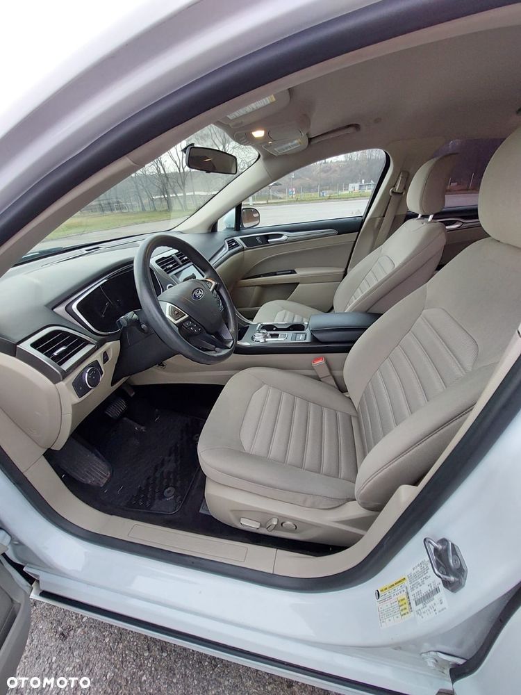 Ford Mondeo - 17