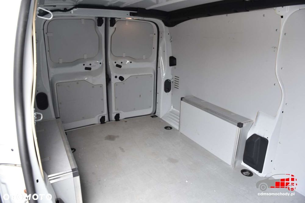 Opel Vivaro - 19