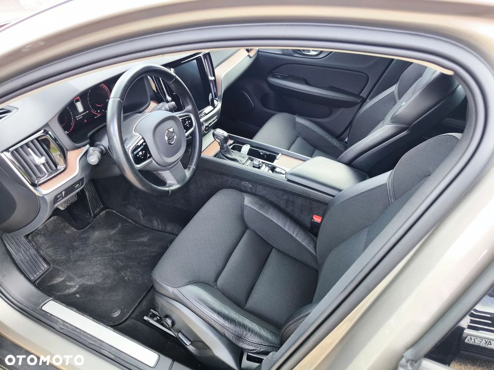 Volvo V60 Cross Country T5 AWD Geartronic - 16