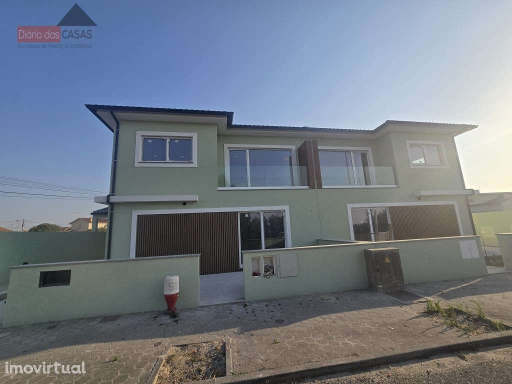 Moradia geminada T4 em Aveiro - Gafanha do Carmo - Grande imagem: 4/29