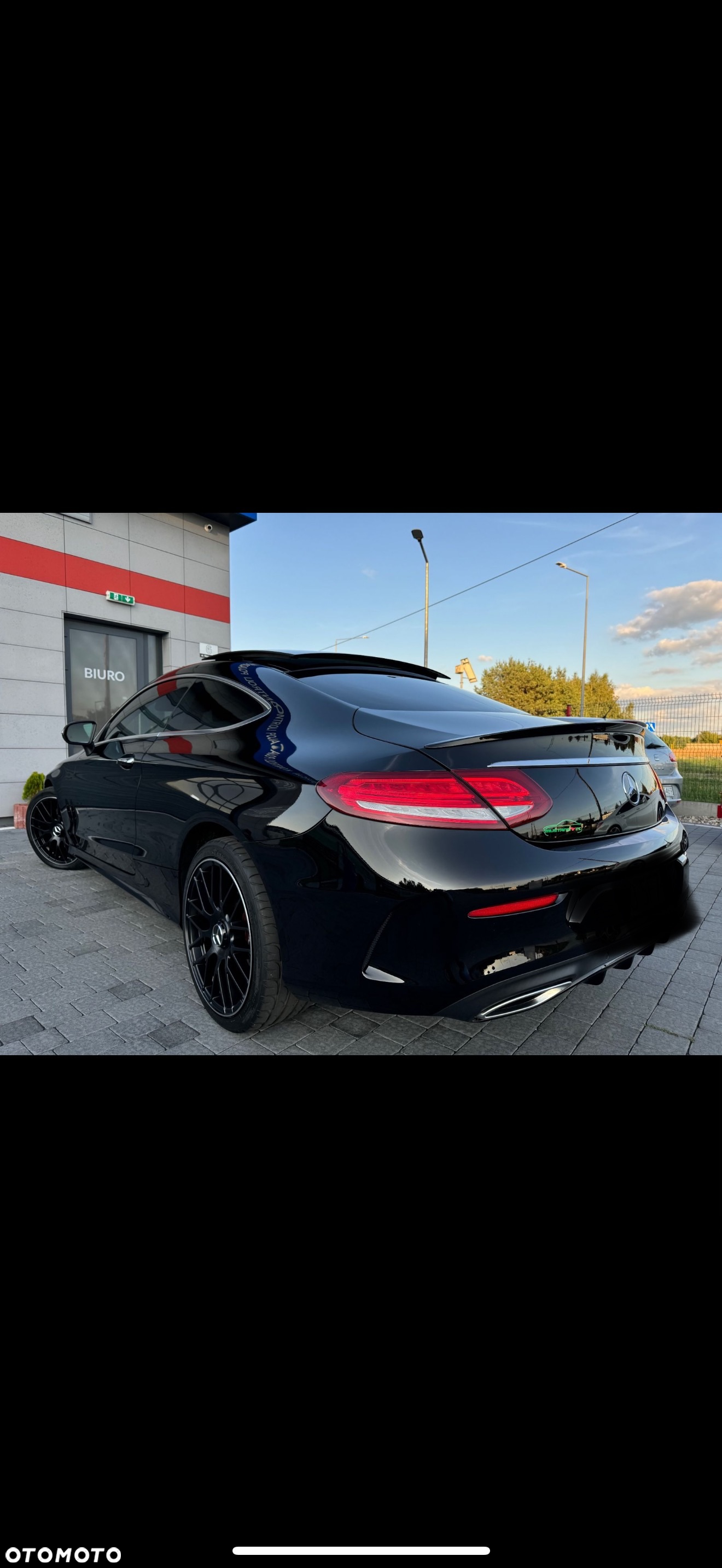 Mercedes-Benz Klasa C 300 Coupe 9G-TRONIC AMG Line - 4
