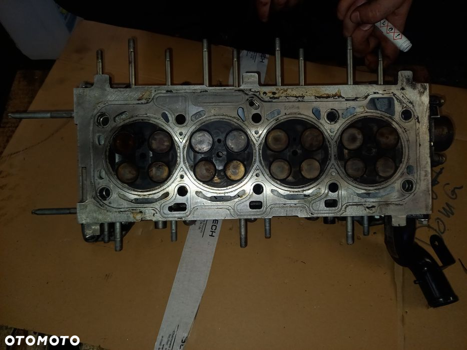 Glowica silnika suzuki 1.6 D16AA - 2