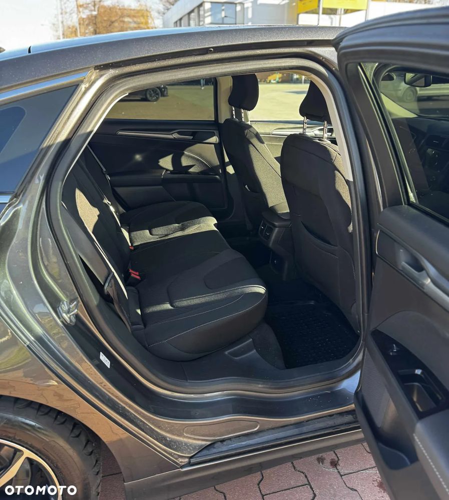 Ford Mondeo 2.0 TDCi Titanium PowerShift - 16