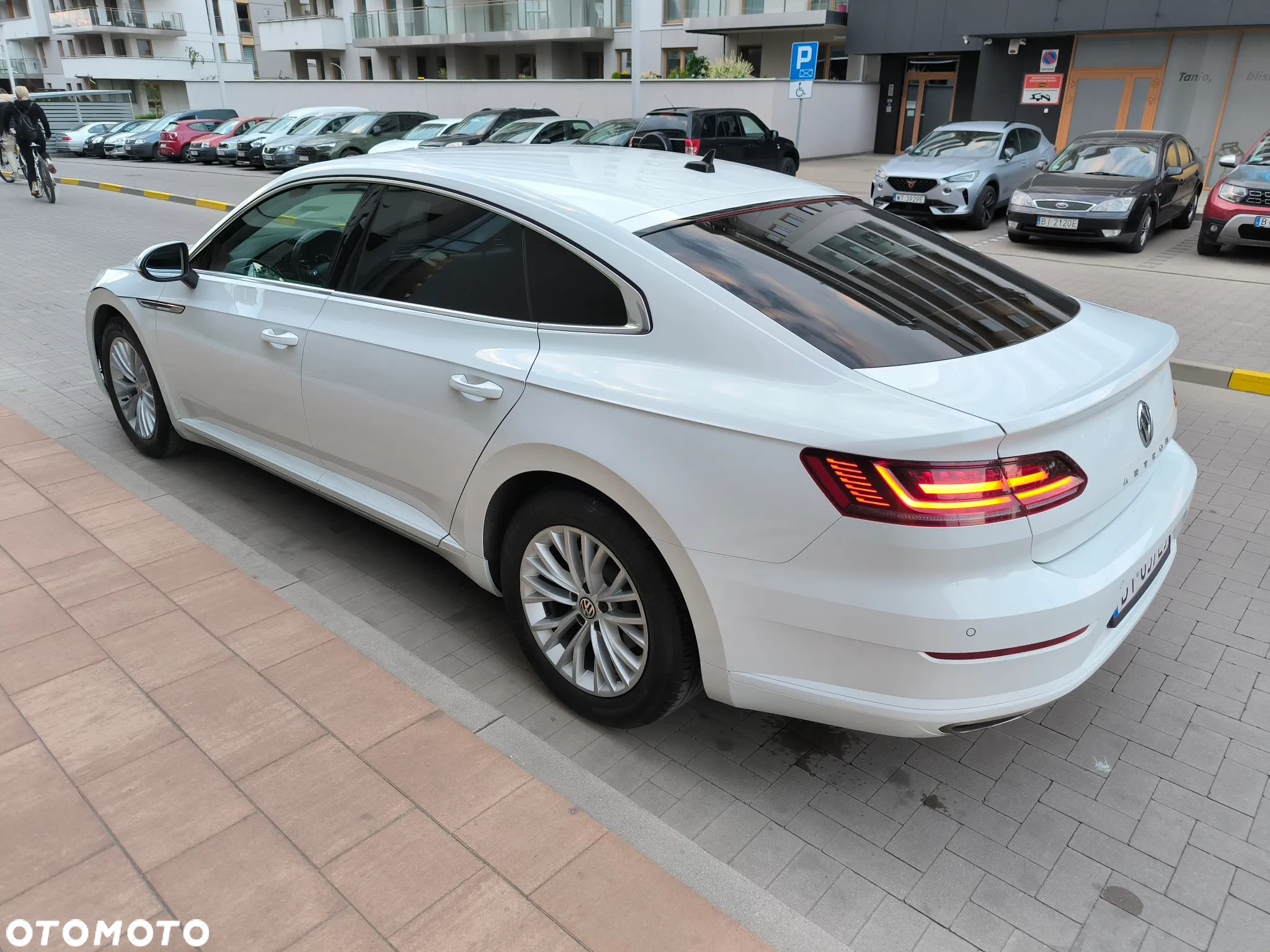 Volkswagen Arteon 2.0 TSI Elegance DSG - 5