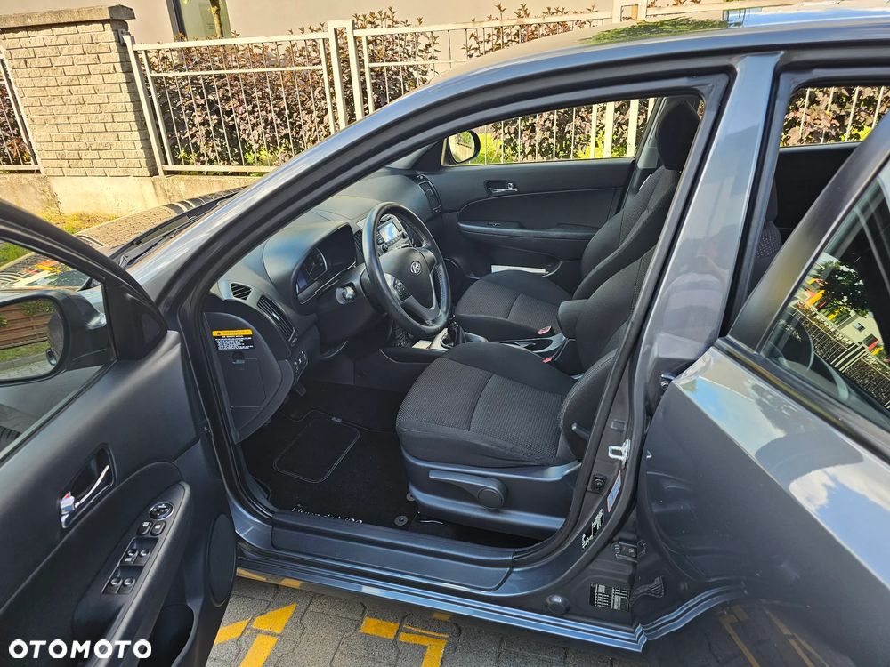 Hyundai i30 1.4 Comfort - 2