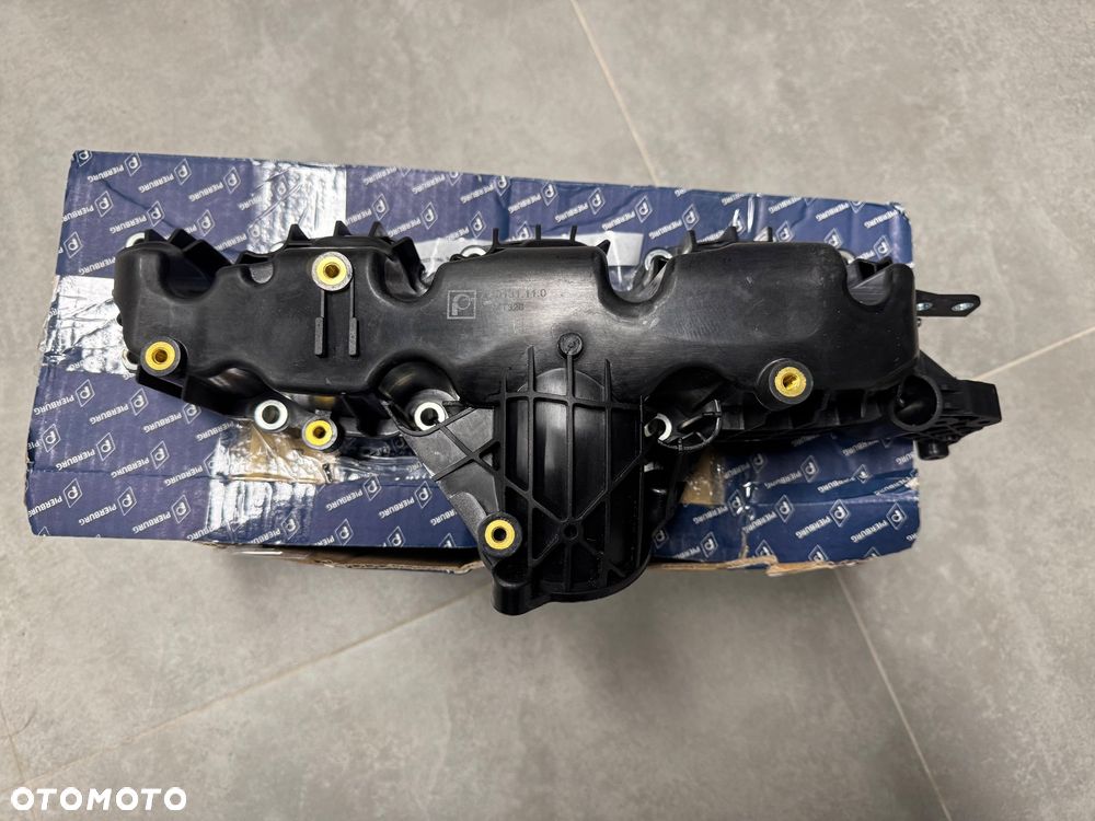 Kolektor ssący - rura dolotowa 7.10131.11.0 firmy PIERBURG - 4