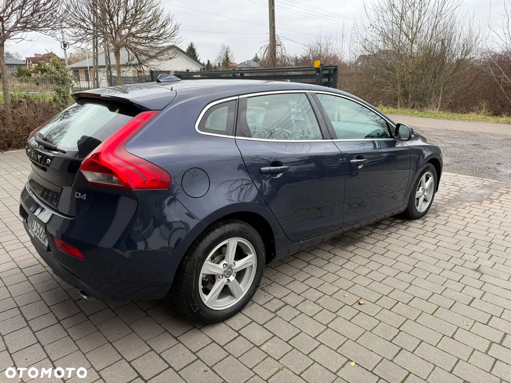 Volvo V40 D4 Drive-E Momentum - 9