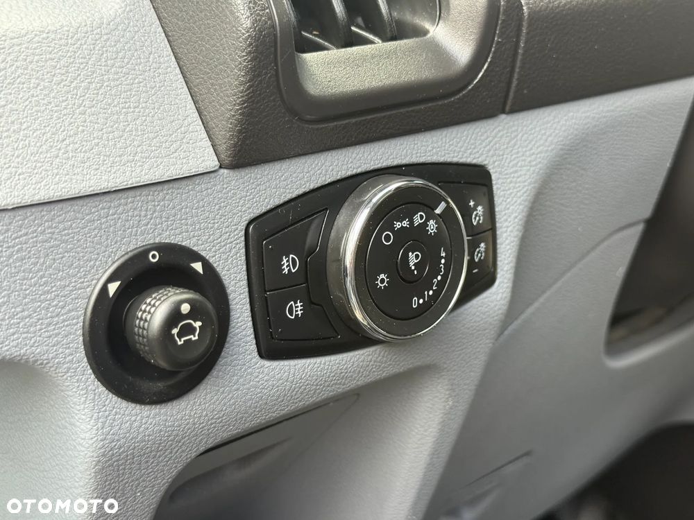 Ford Transit - 14