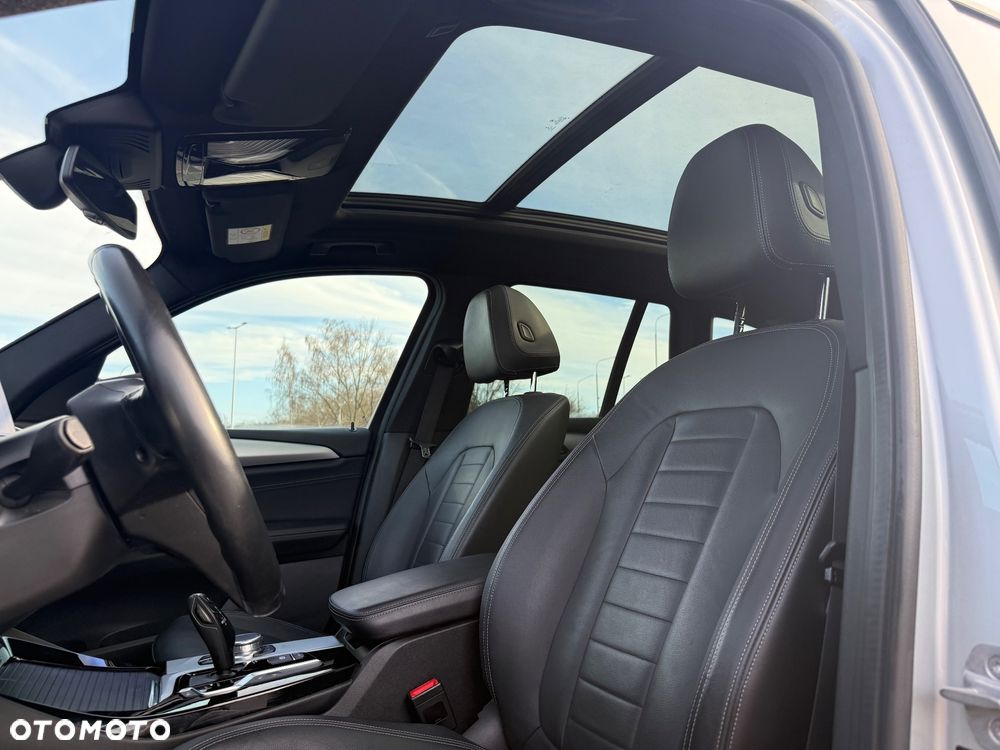 BMW X3 xDrive20i sport - 22