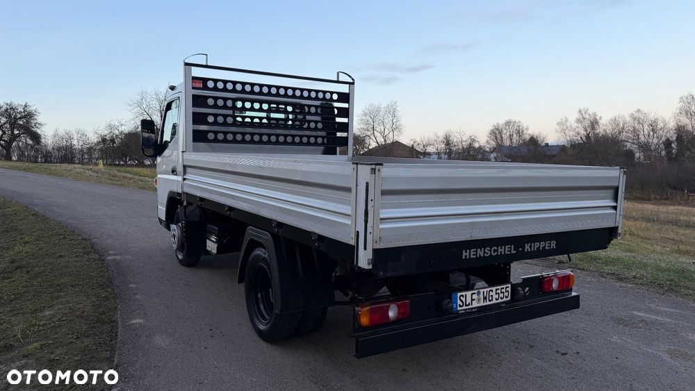 Mitsubishi Fuso - 14