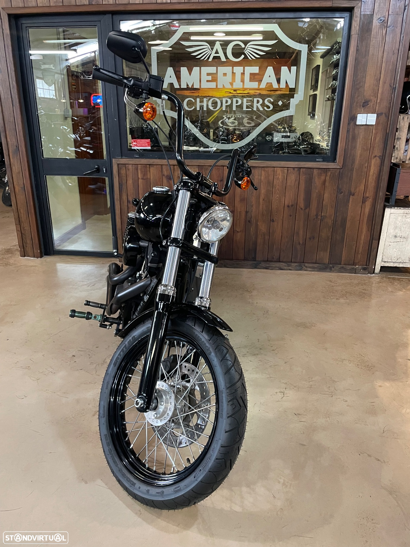 Harley-Davidson Dyna Street Bob 103ci - 9