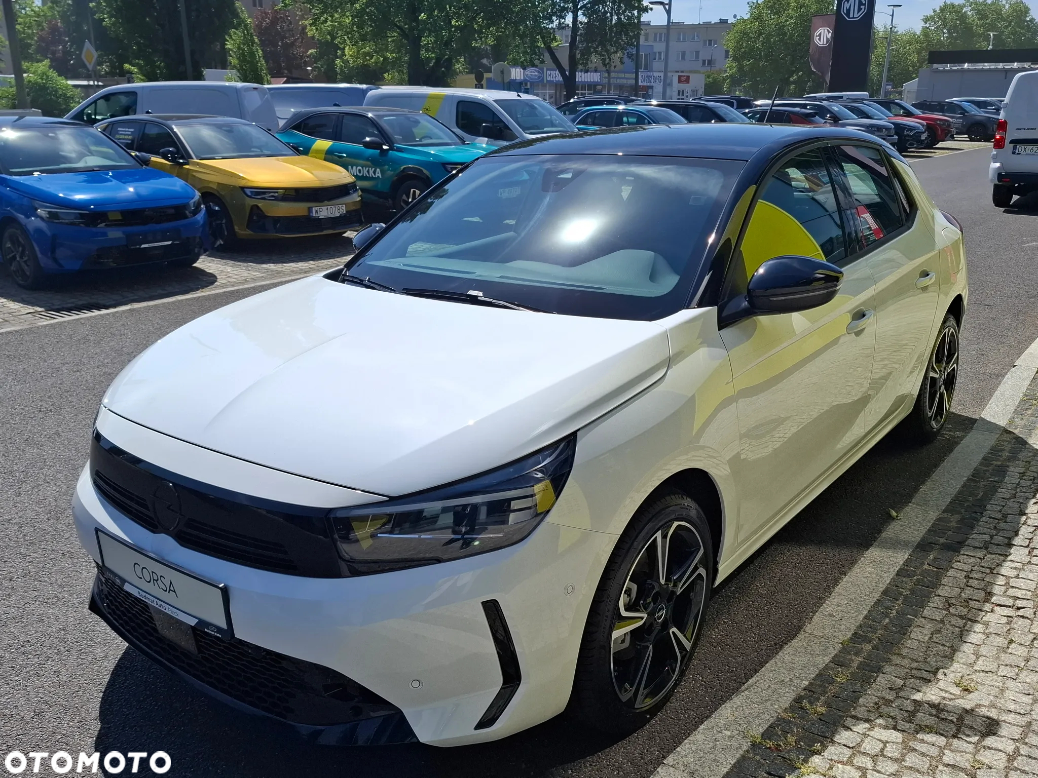Opel Corsa 1.2 GS S&S - 8