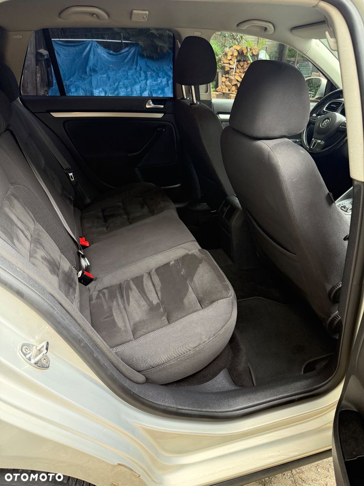 Volkswagen Golf 1.6 TDI DPF DSG Highline - 10