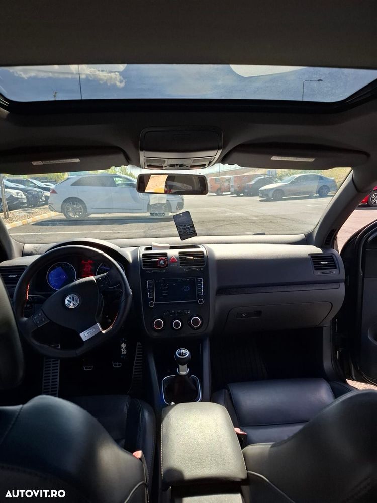 Volkswagen Jetta 2.0 Turbo FSI Sportline - 4