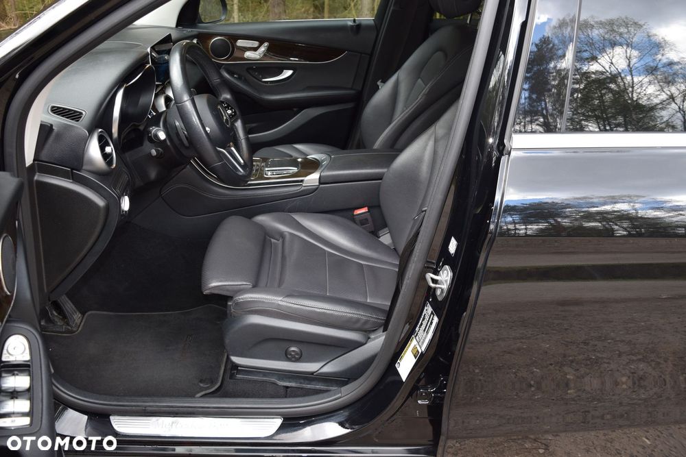 Mercedes-Benz GLC - 23