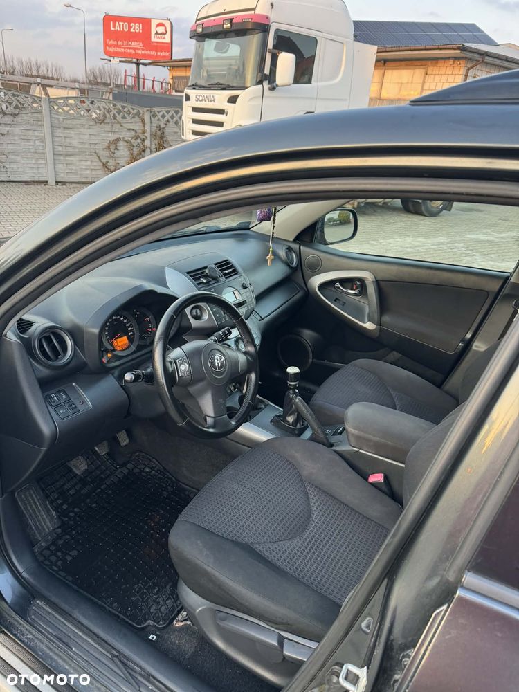 Toyota RAV4 2.2 D-4D Premium - 7