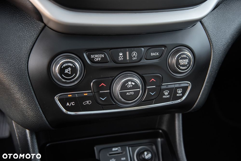 Jeep Cherokee 2.2 Multijet Active Drive II Automatik Overland - 25