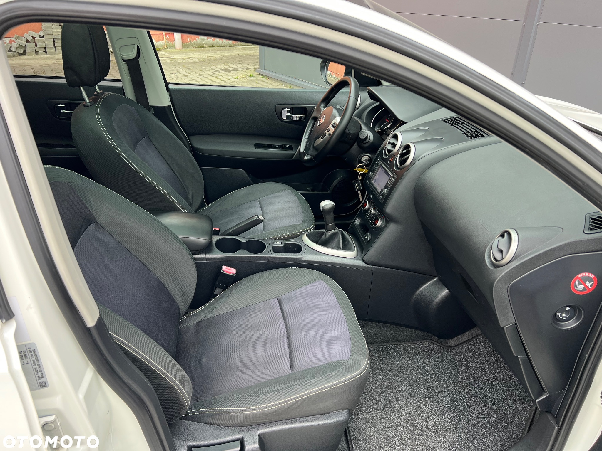 Nissan Qashqai 1.6 360 Start/Stop - 8