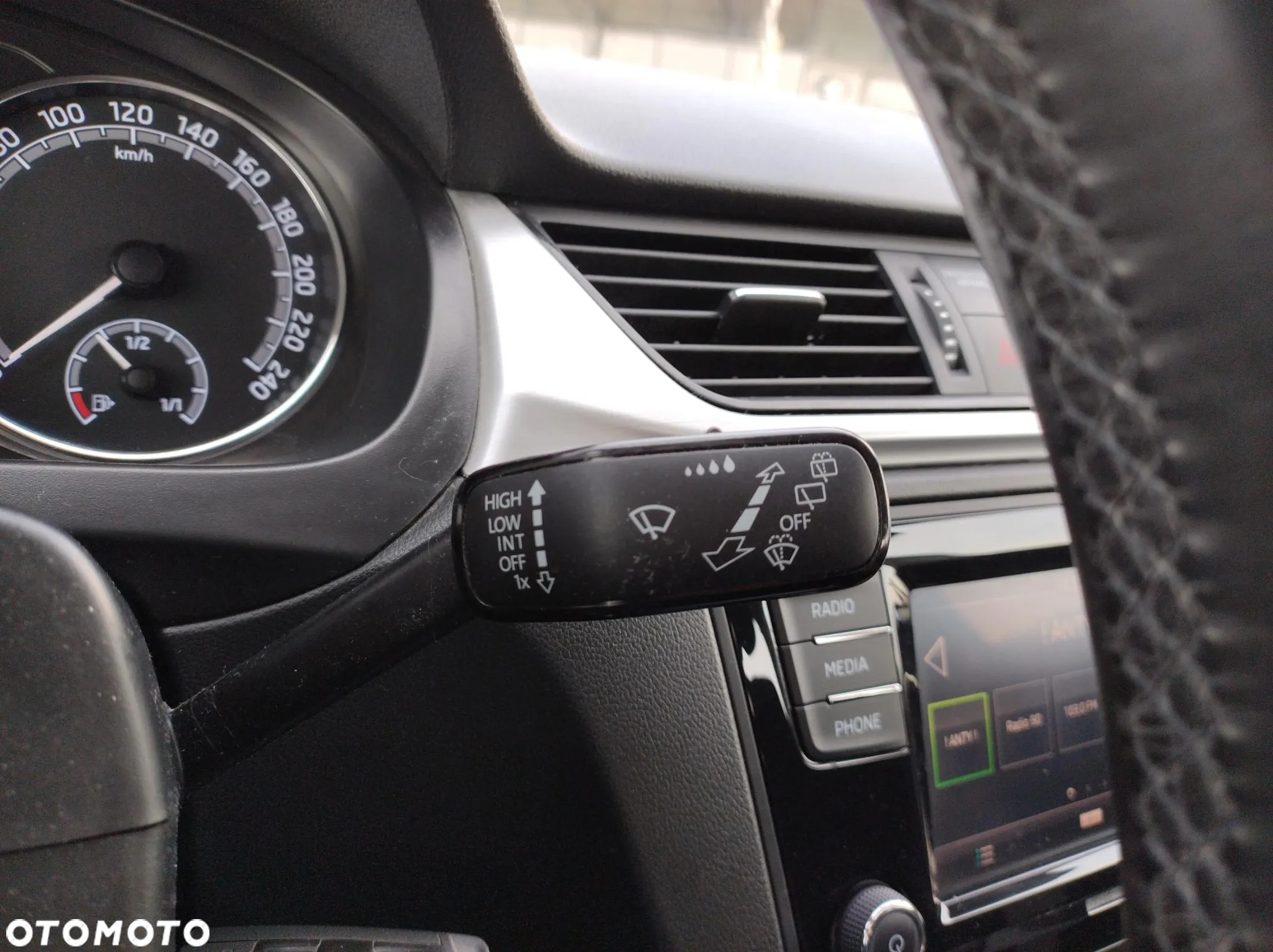 Skoda RAPID 1.0 TSI Ambition - 27