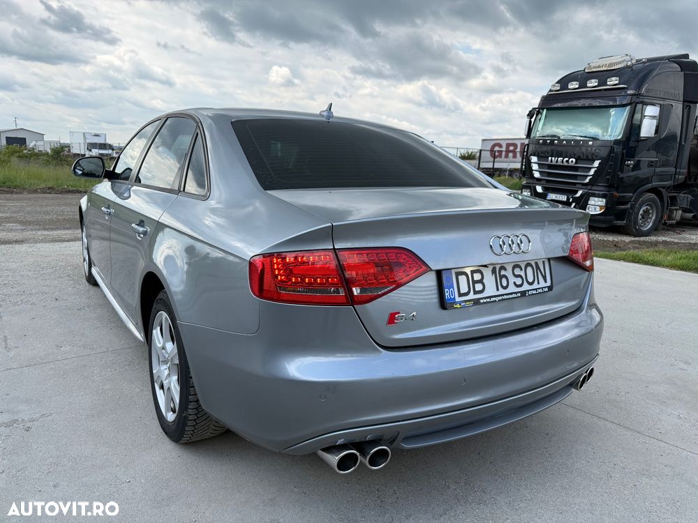 Audi A4 2.0 TDI DPF multitronic S line Sportpaket (plus) - 7