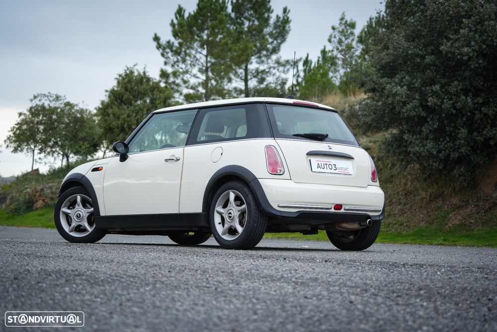 MINI 3 Portas One Aut. - 2