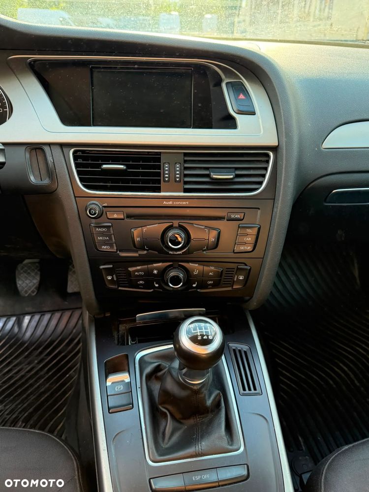 Audi A4 Avant 2.0 TDI DPF Attraction - 13