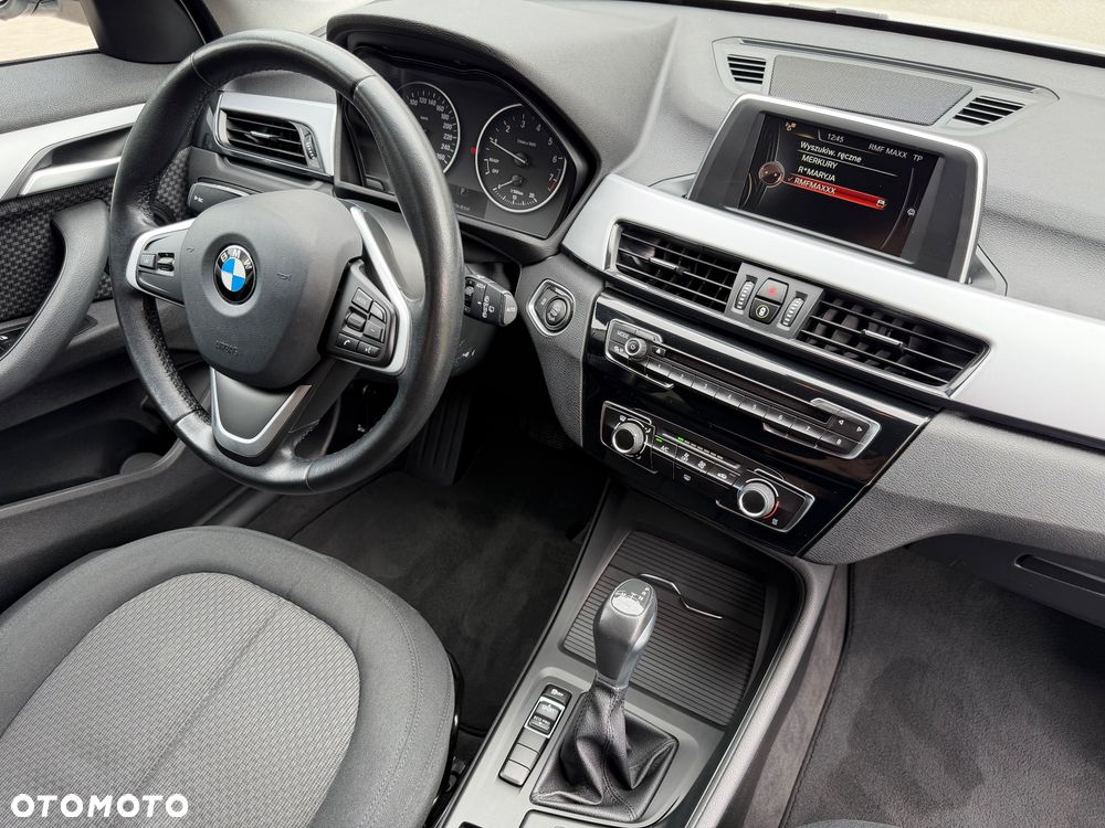 BMW X1 sDrive18i - 9