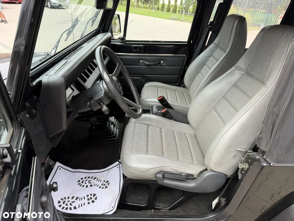 Jeep Wrangler - 20