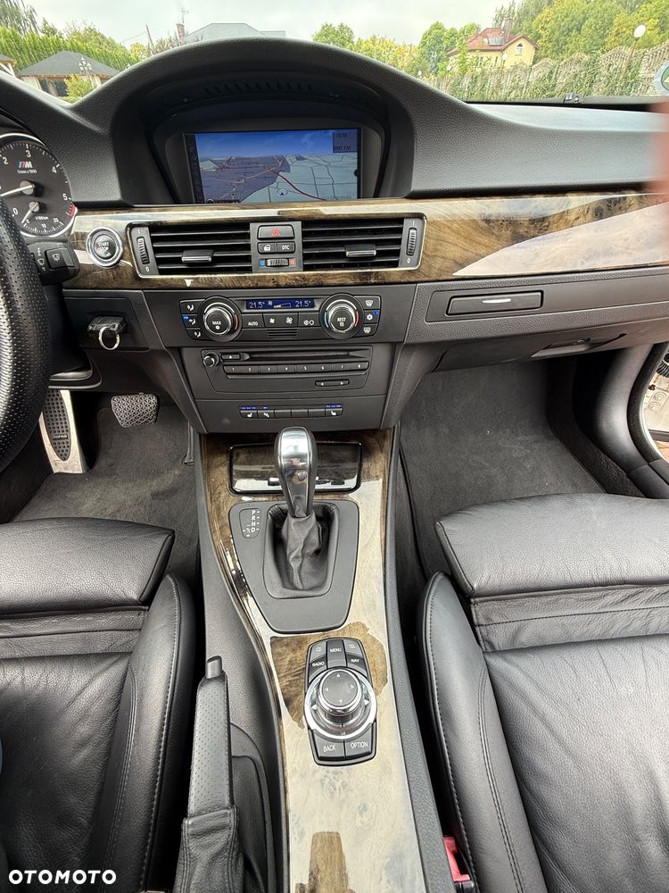 BMW Seria 3 330d Coupe M Sport Edition - 30