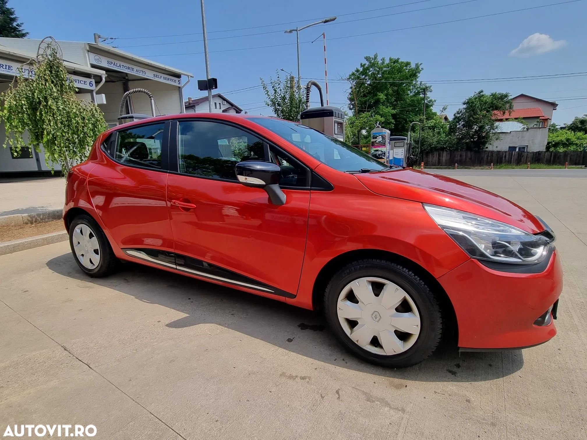 Renault Clio - 1