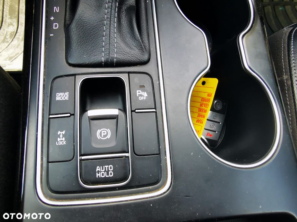 Kia Sorento - 25