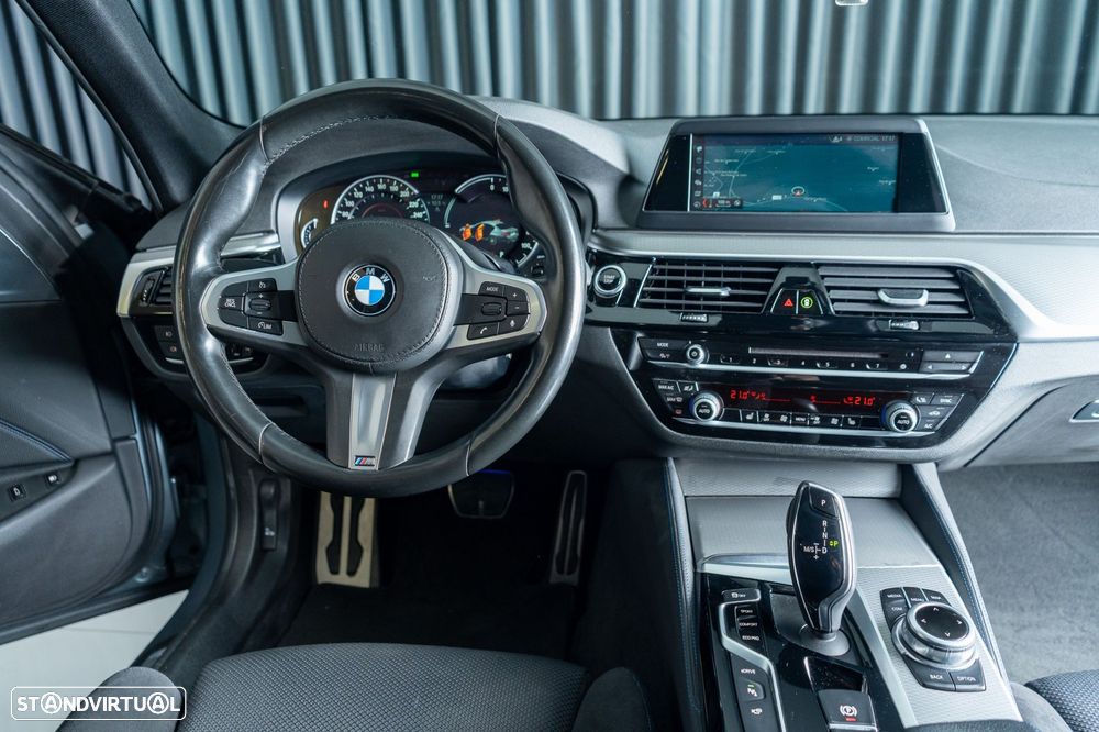 BMW 530 e Pack M - 10