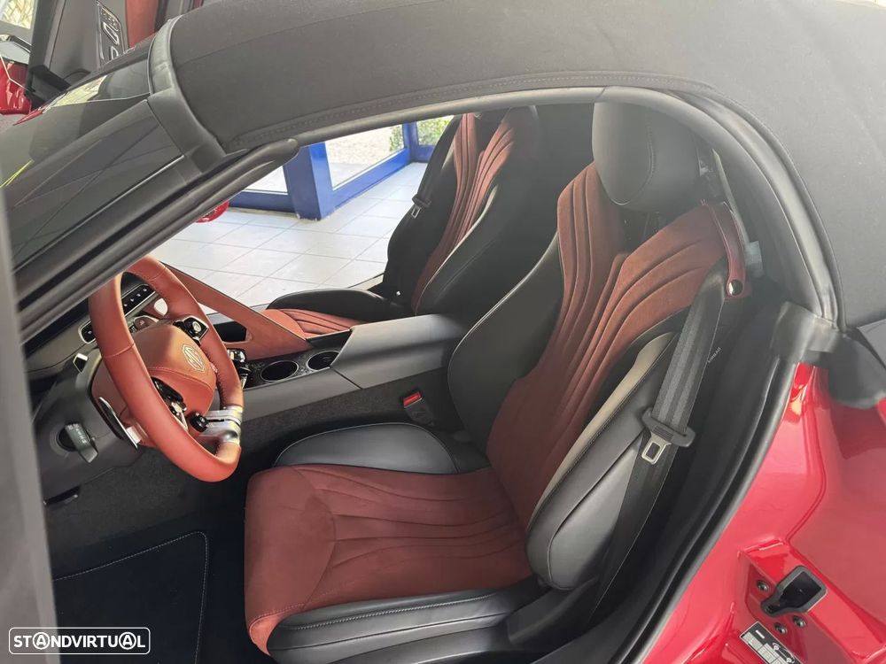 MG Cyberster 77 kWh GT - 42