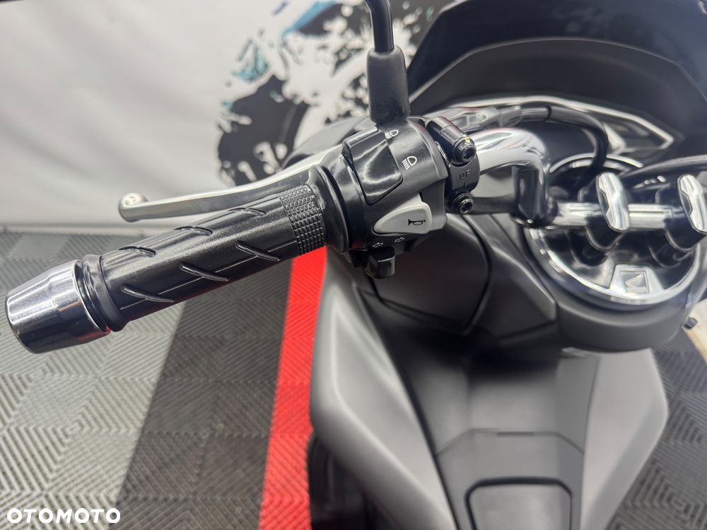 Honda PCX - 23