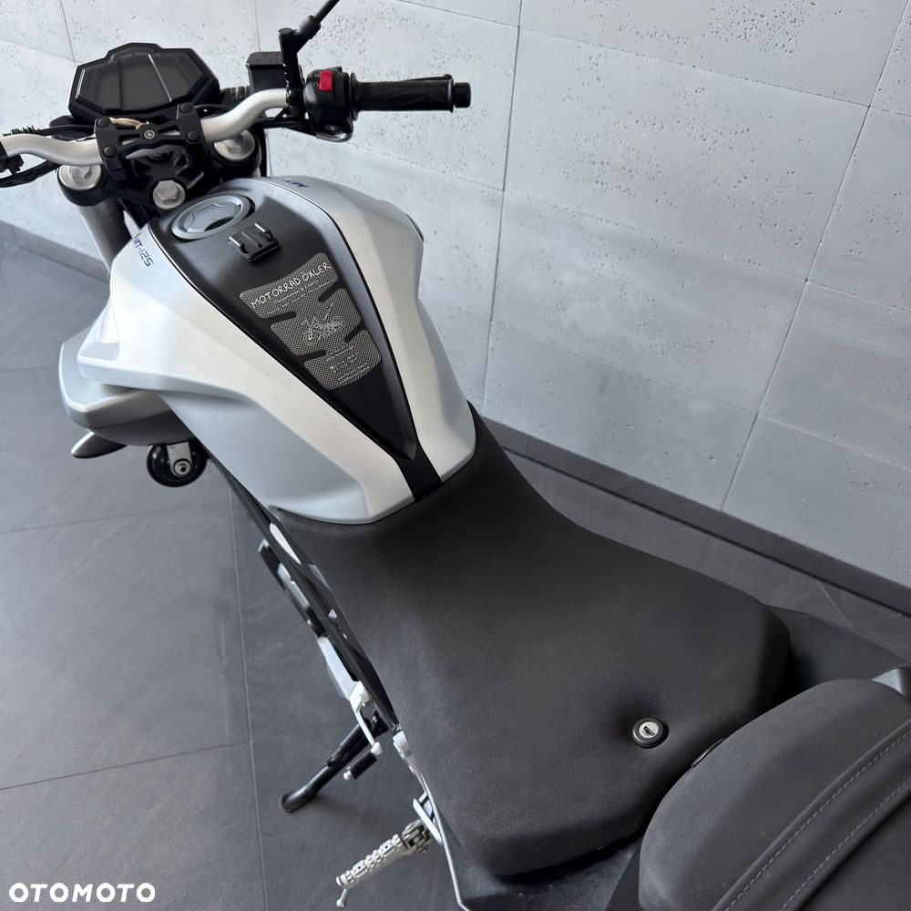 Yamaha MT - 13