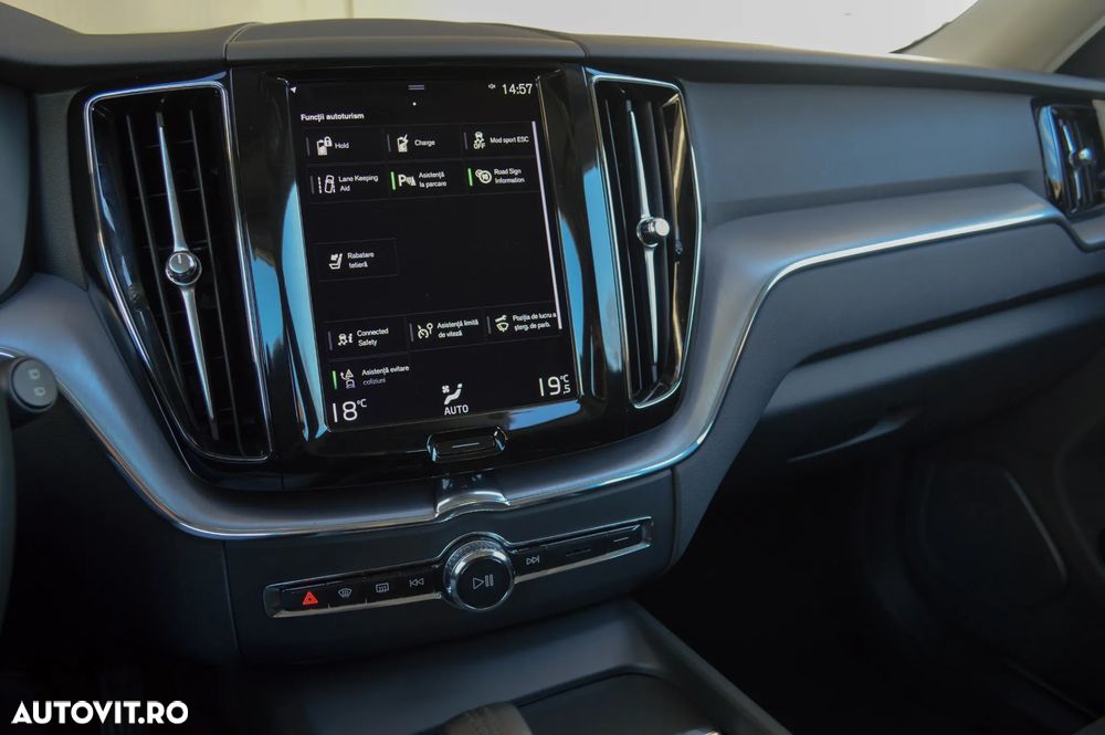 Volvo XC 60 T6 AWD Recharge Geartronic Inscription - 8