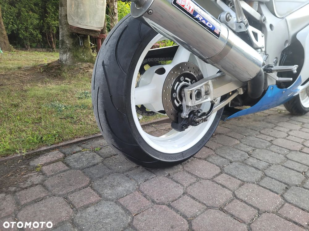 Suzuki GSX-R - 8