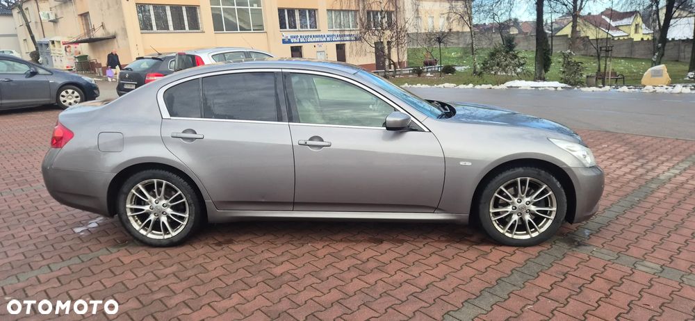 Infiniti G S - 5